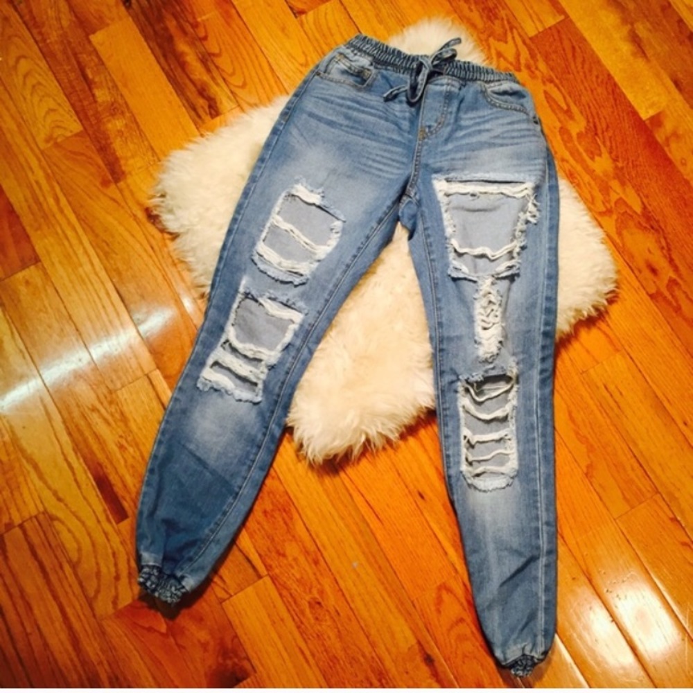 Shredded Joggers EUC